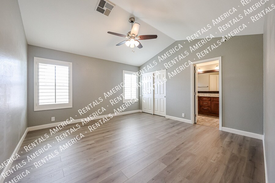 Building Photo - 3922 W Morelos St