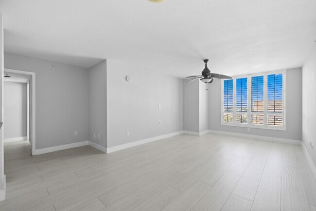 Building Photo - 610 W Las Olas Blvd