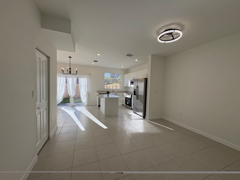 Building Photo - 27700 SW 156th Ct