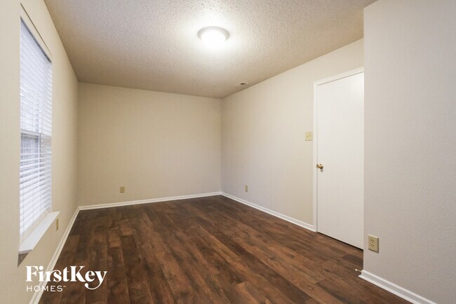 Building Photo - 14168 Country Breeze Ln