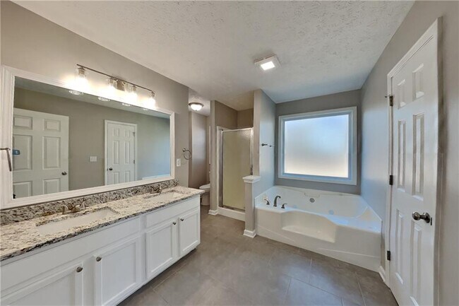 Building Photo - 76 Riverbend Trail