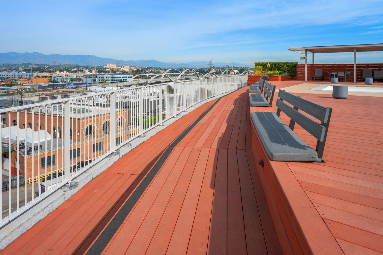 Building Photo - 1855 Industrial St