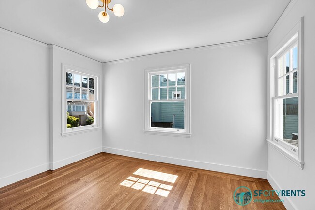 Building Photo - West Portal: Newly Remodeled Detached Sing...