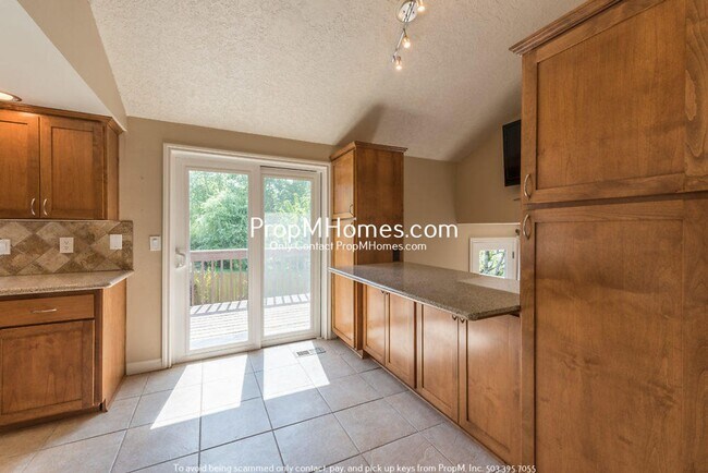Building Photo - 11881 SE Southern Lites Dr