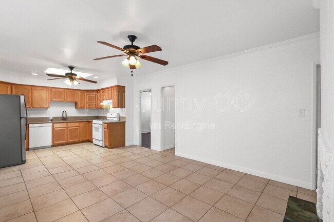 Building Photo - 5768 Campo Walk