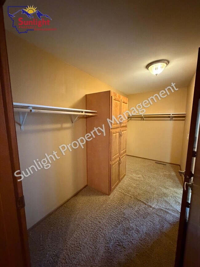 Building Photo - 3 Bed 2 Bath Property in Bridger Montana