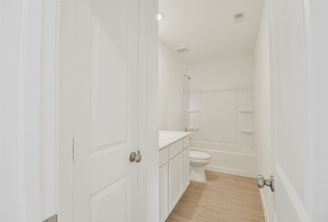 Building Photo - 18546 Cepagatti Dr