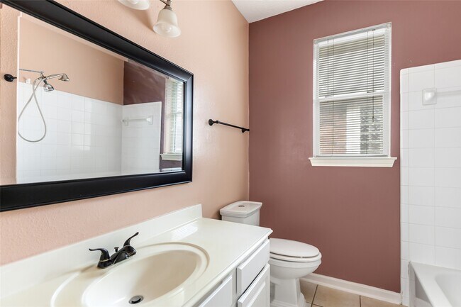 Building Photo - 18418 Hot Creek Ct