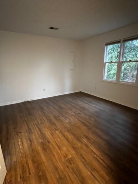 Building Photo - 408 Rice Dr