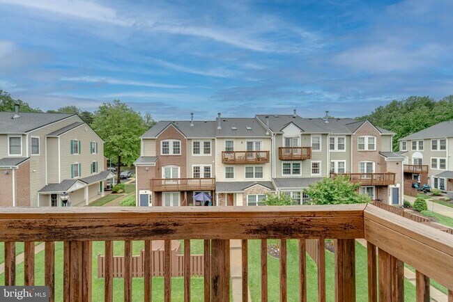 Building Photo - 4047 Chetham Wy