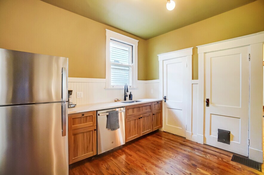 Building Photo - 3618 Herschel Ave