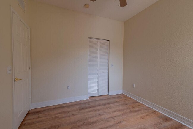 Building Photo - 44 SE Sedona Cir