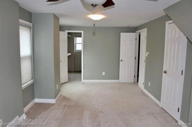 Building Photo - 511 S Campbell Rd