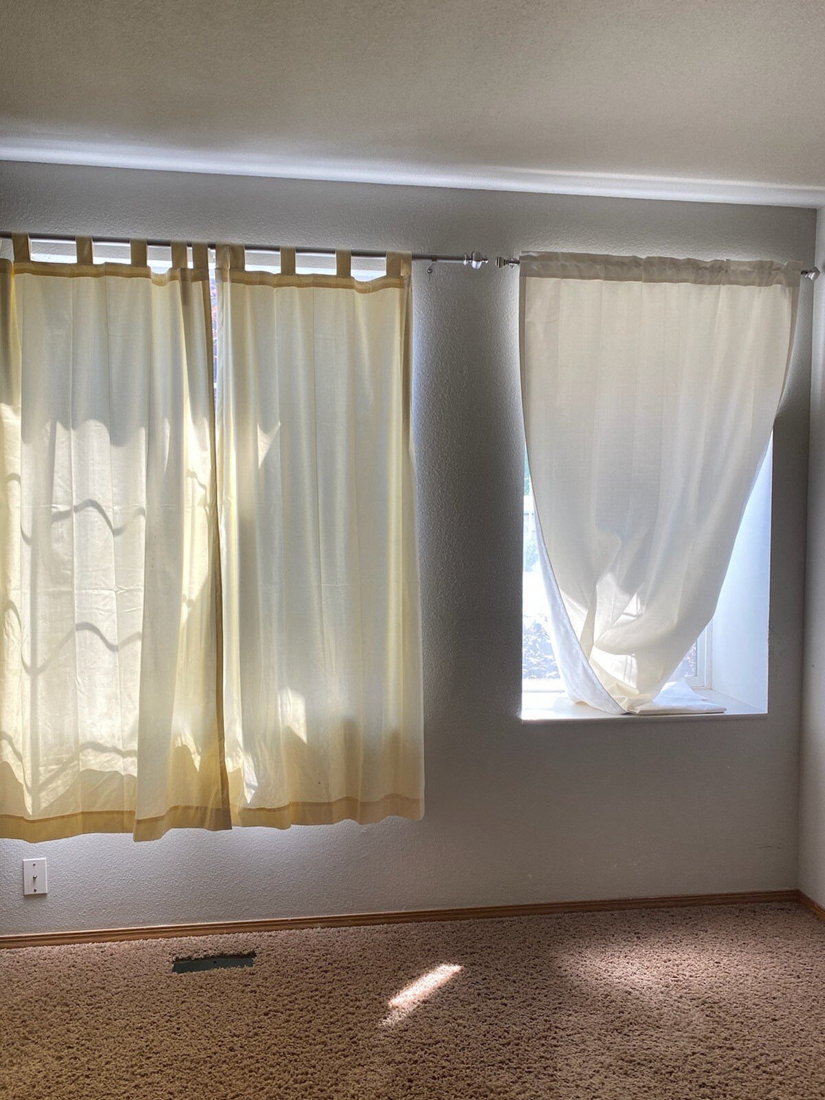 Master bedroom windows - 1415 E Maple St