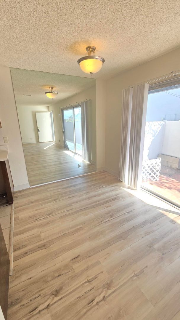 Building Photo - Yorba Linda 2 Bed Townhouse for Lease - Newly Remodeled