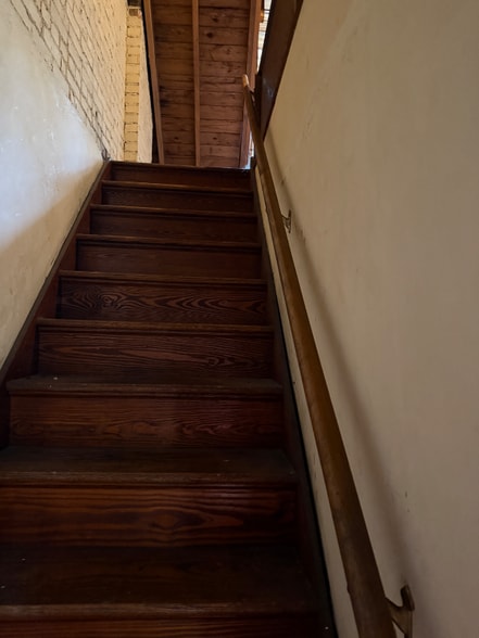 Building Photo - 3921 Beech St