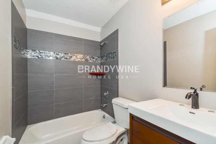 Building Photo - 7215 Grapevine Cove