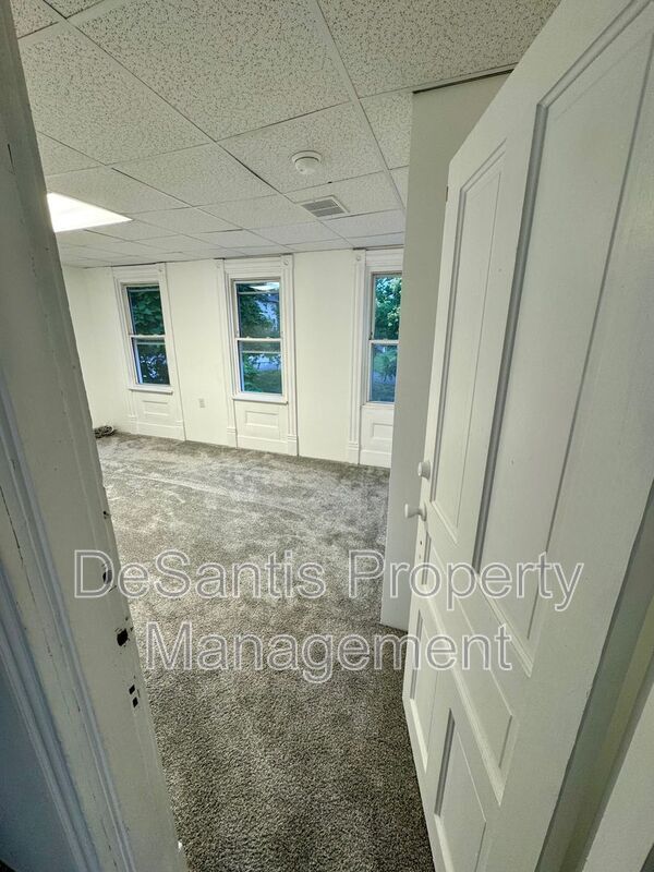 Building Photo - 42 Climax St