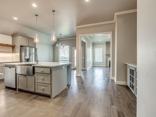 Building Photo - 3 Bed/2 Bath Beacon Home in Rush Brook Add...