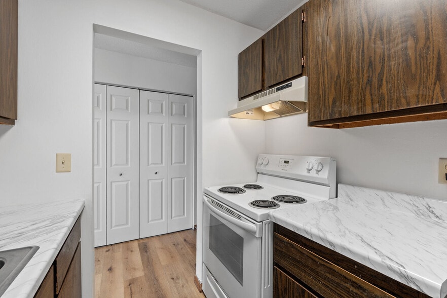 Building Photo - Solace on Lake Minnetonka