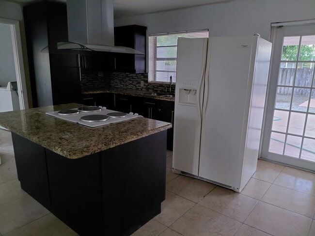 Building Photo - 5255 NW 181st Terrace