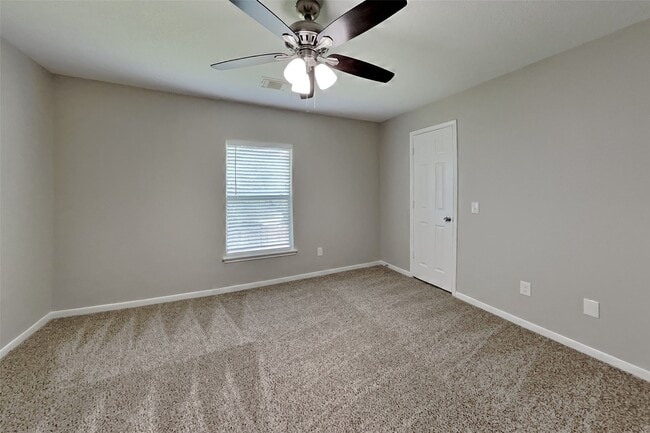 Building Photo - 22923 Rainbow Bend Ln