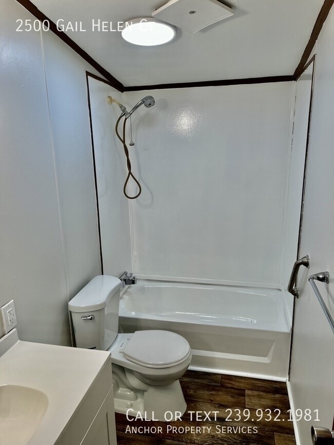 Building Photo - 2500 Gail Helen Ct