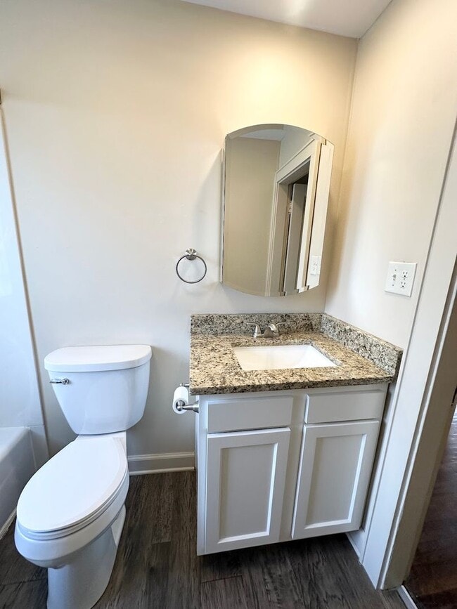 Building Photo - 66 W California Ave