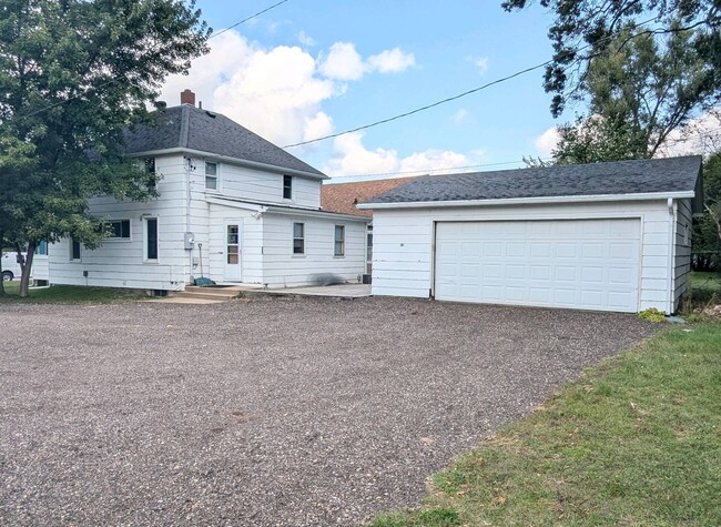 Garage and Deck, Driveway - 2737 4th St