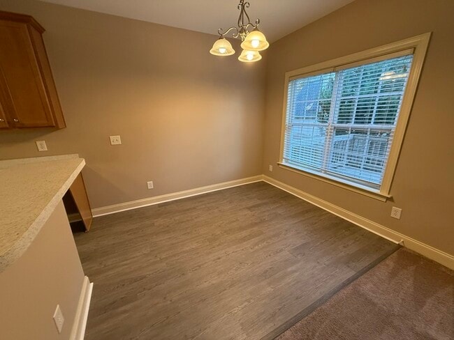 Building Photo - HUGE 5 Bedroom 3 Stroy Home with Fenced in...