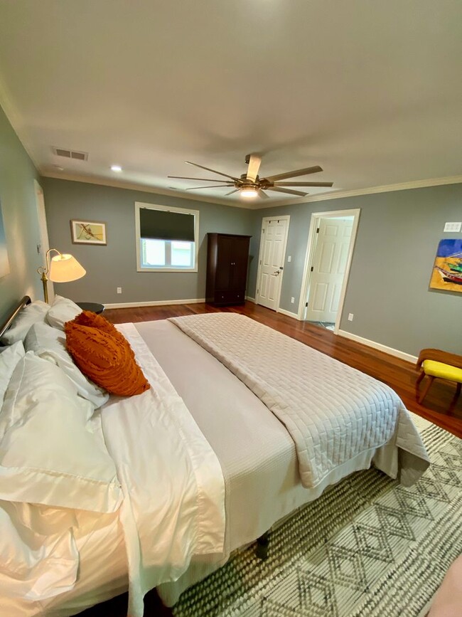 Building Photo - Gated Fairfield Harbour Home + Utilities + Wi-Fi Included