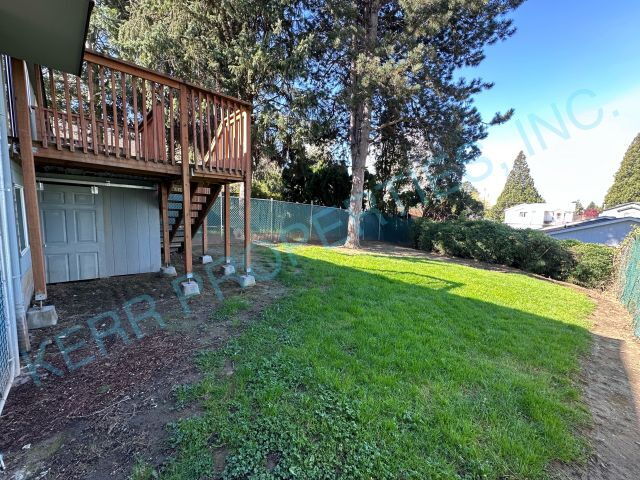 Building Photo - Charming 2-Bed Gem in Gresham – Spacious Comfort with 1.5 Baths & 1029 Sq. Ft.!