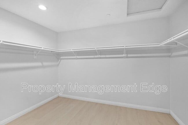 Building Photo - 29305 Catalpa