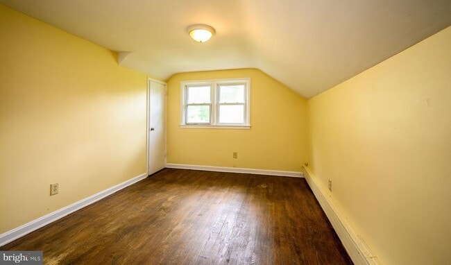 Building Photo - 6007 Bradley Ln