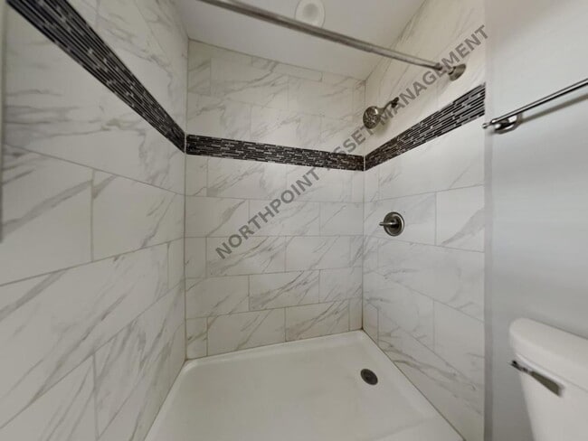 Building Photo - Newly Renovated Single Family Home | 3 BR/2.5BA | 1-Car Covered Parking