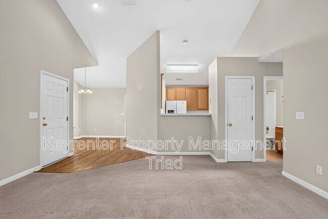 Building Photo - 6219 Black Willow Dr