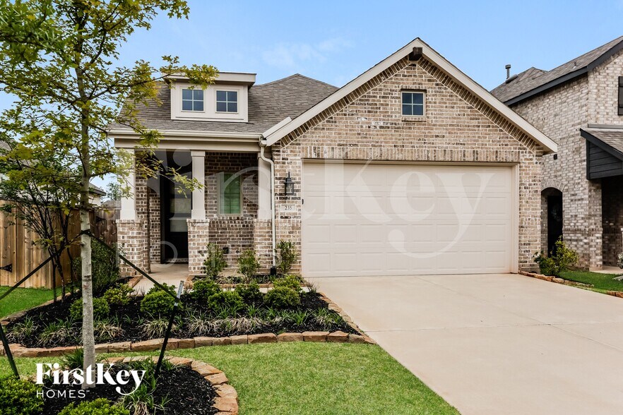 Building Photo - 235 Aster View Ct