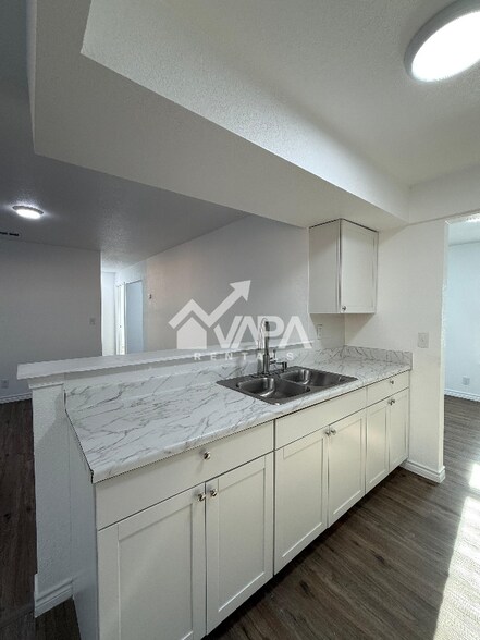 Building Photo - 8350 Hastings