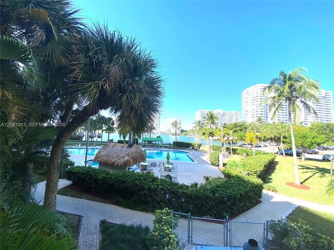 Building Photo - 18151 NE 31st Ct