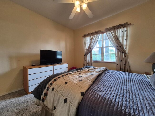 Building Photo - 12654 Via Ravenna