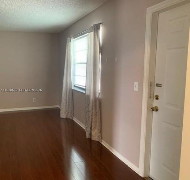 Building Photo - 500 NE 2nd St