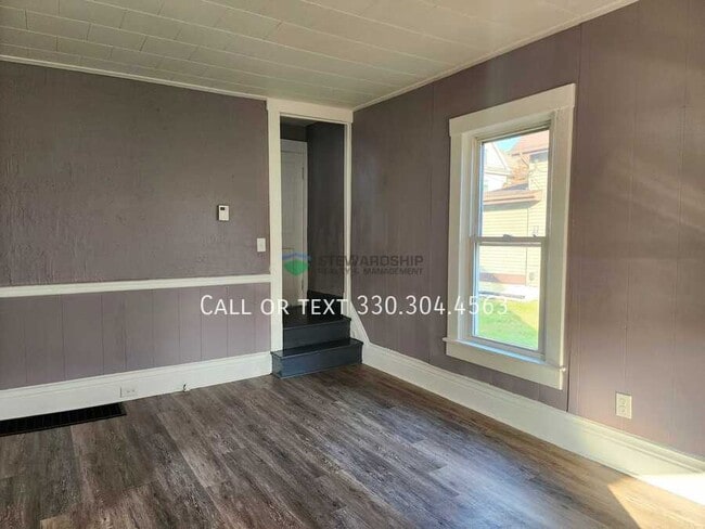 Building Photo - 20 Limbach Pl SW