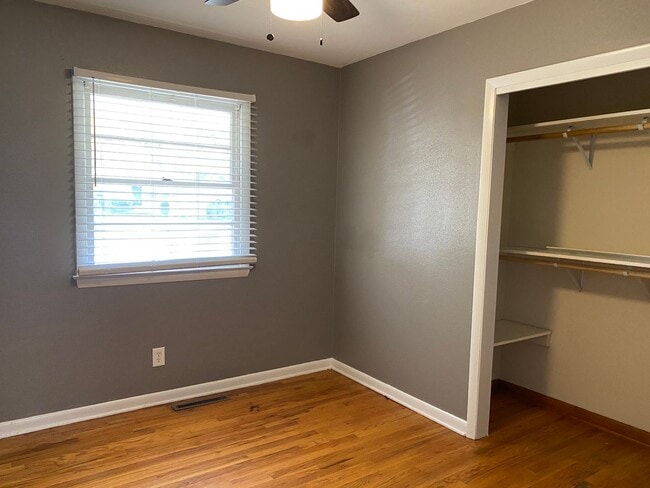 Building Photo - 3 Bedroom House in Located in Southern Gates!