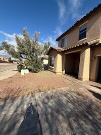 Building Photo - 1315 Paso Robles Ave