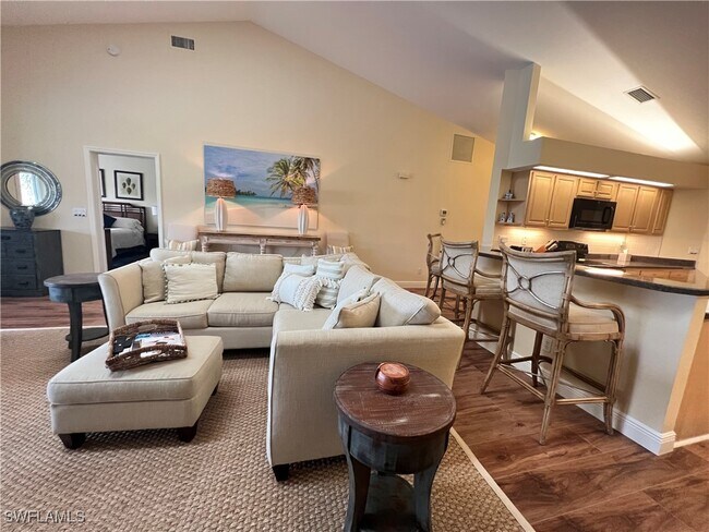 Building Photo - 26891 Wedgewood Dr