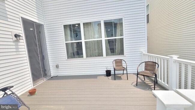 Building Photo - 14114 Dunlin St