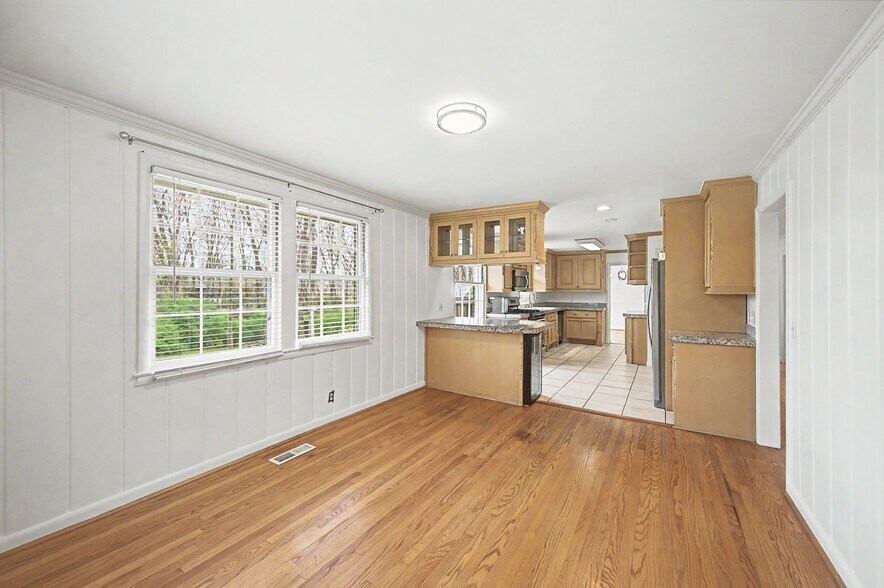 Building Photo - 3529 Trimble Rd