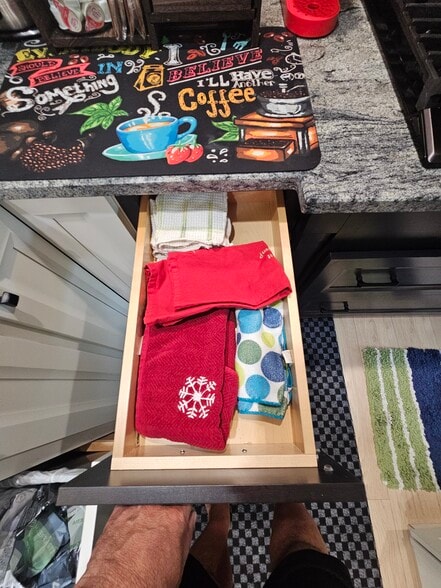 Building Photo - 435 High St