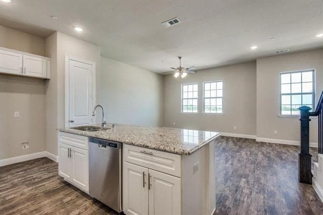 Building Photo - 4163 Kearsage Dr