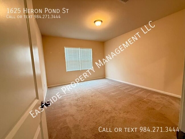 Building Photo - 1625 Heron Pond St